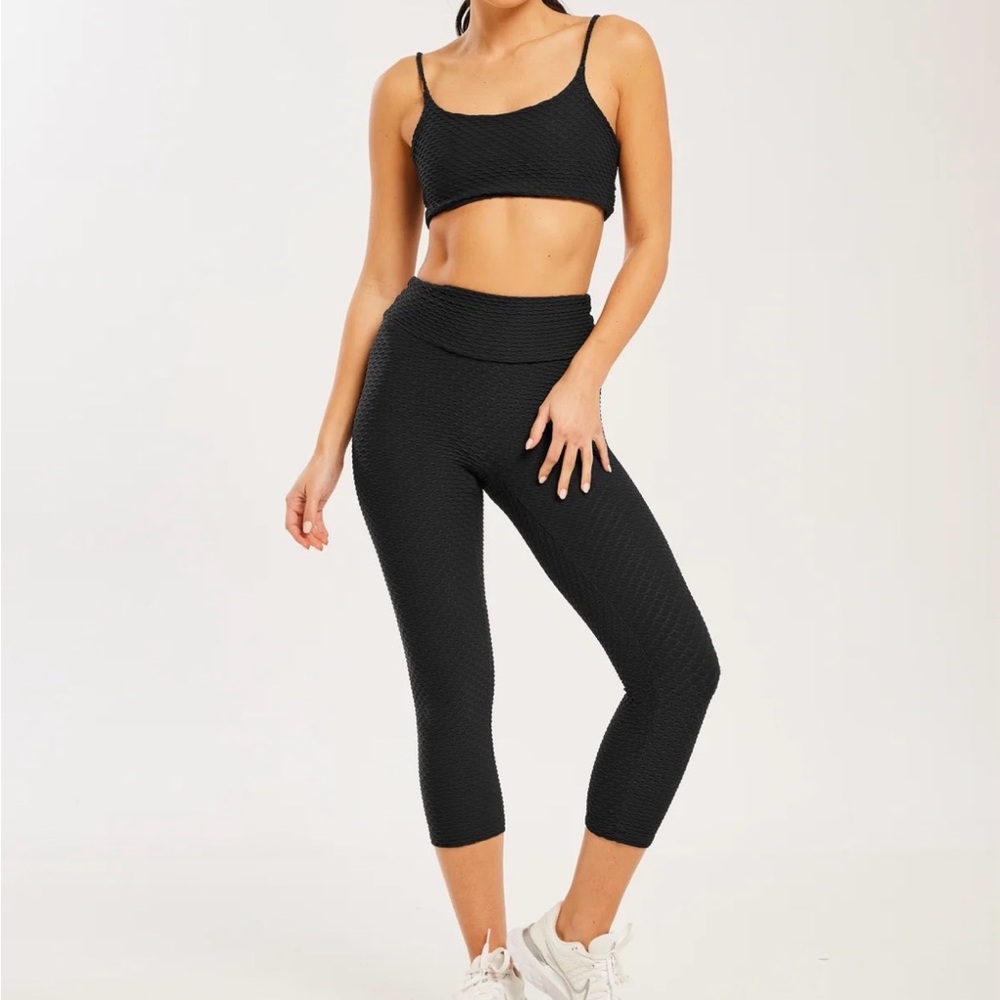 Booty by Brabants black croc crop leggings